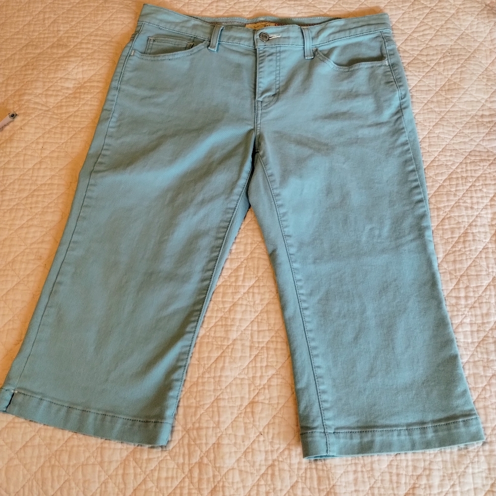 Levi's 515 Capri Jeans Womens 12 Light Blue Colored Vented Hems 5 Pocket Denim
